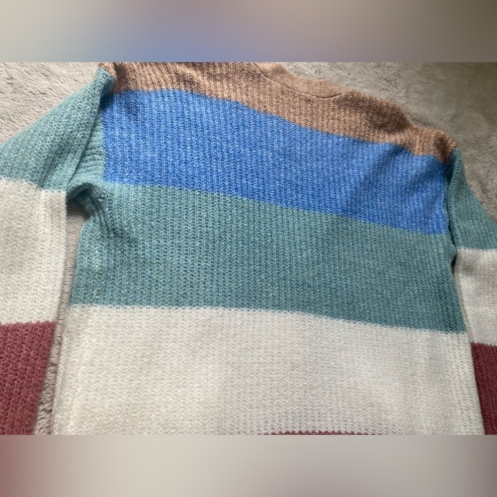 NWOT American Eagle Cozy Sweaters- Lot of 2 ๐ - Picture 6 of 12